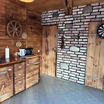 Mila - Pool, Sauna, Whirlwanne, 5000qm Privatgelände Mit Bolzplatz Ferienhaus Striesdorf