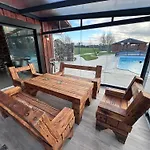 Mila - Pool, Sauna, Whirlwanne, 5000qm Privatgelände Mit Bolzplatz Ferienhaus *