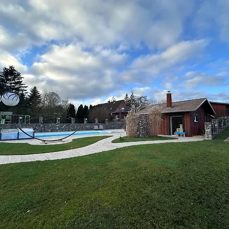 Casa vacanze Mila - Pool, Sauna, Whirlwanne, 5000qm Privatgelaende Mit Bolzplatz