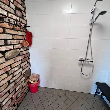 Mila - Pool, Sauna, Whirlwanne, 5000qm Privatgelände Mit Bolzplatz Ferienhaus Striesdorf