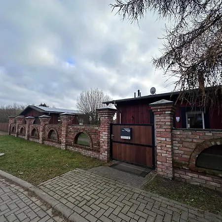 Mila - Pool, Sauna, Whirlwanne, 5000qm Privatgelände Mit Bolzplatz Ferienhaus