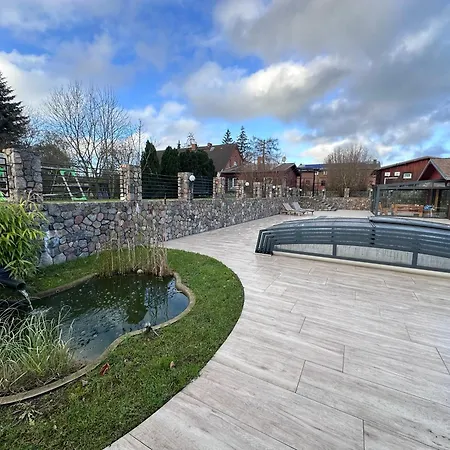 Ferienhaus Mila - Pool, Sauna, Whirlwanne, 5000qm Privatgelände Mit Bolzplatz *