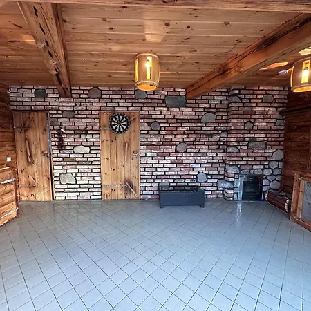 Mila - Pool, Sauna, Whirlwanne, 5000qm Privatgelände Mit Bolzplatz Striesdorf