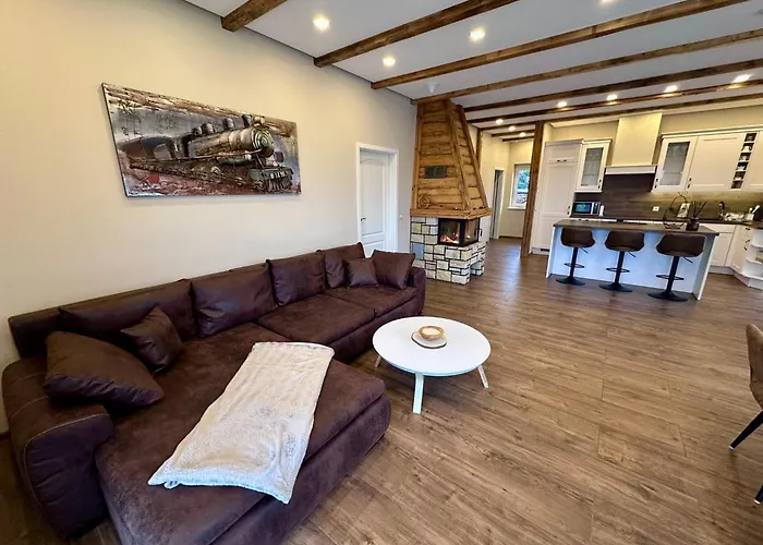 Mila - Pool, Sauna, Whirlwanne, 5000qm Privatgelaende Mit Bolzplatz