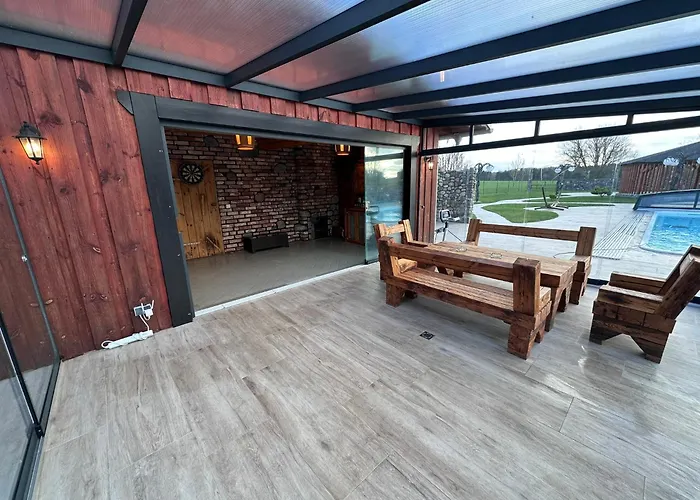 Mila - Pool, Sauna, Whirlwanne, 5000qm Privatgelaende Mit Bolzplatz Casa vacanze Striesdorf